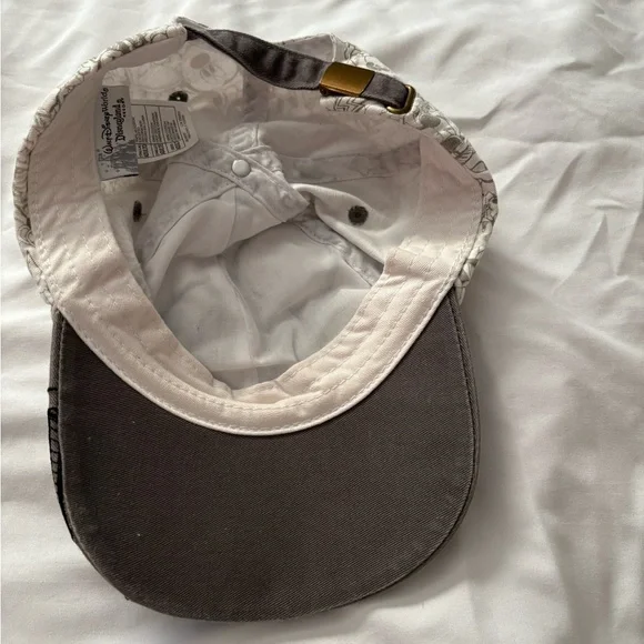 Disney Mickey Mouse Hat - Black and White - Picture 3 of 4